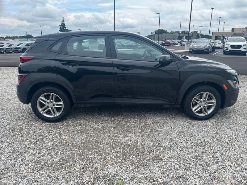 Certified Used 2023 Black Hyundai SE image 4