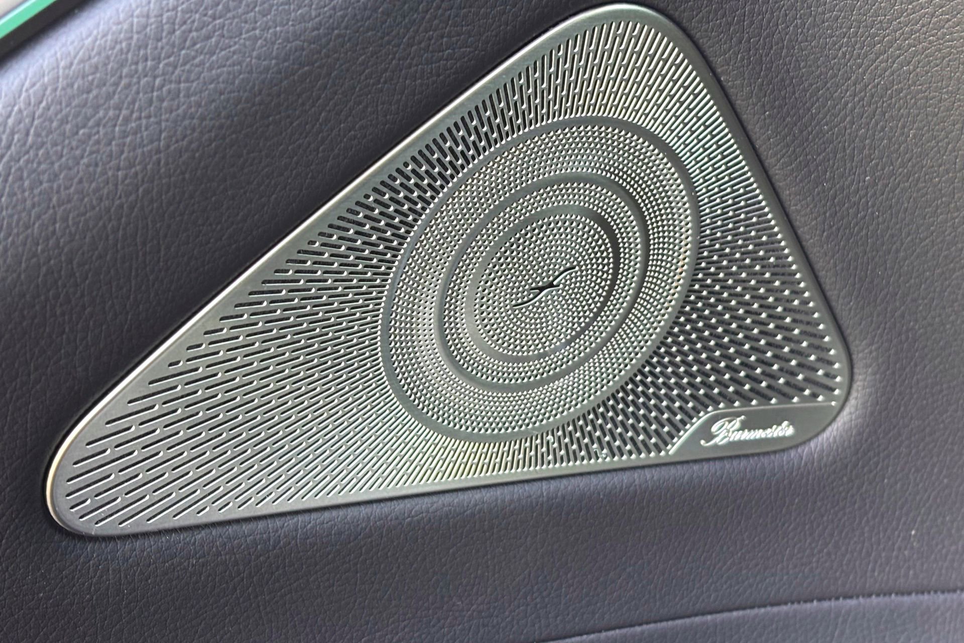 2025 Mercedes-Benz S-Class S 580e - Photo 17