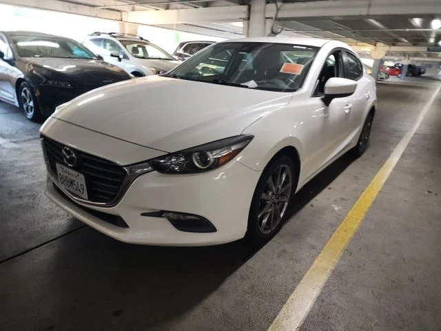 Used 2018 White Mazda Touring image 4