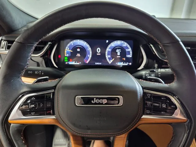 Used 2023 Red Jeep Summit Reserve image 28