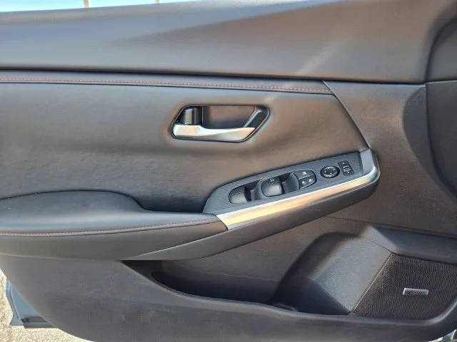 Used 2025 Gray Nissan SR image 34