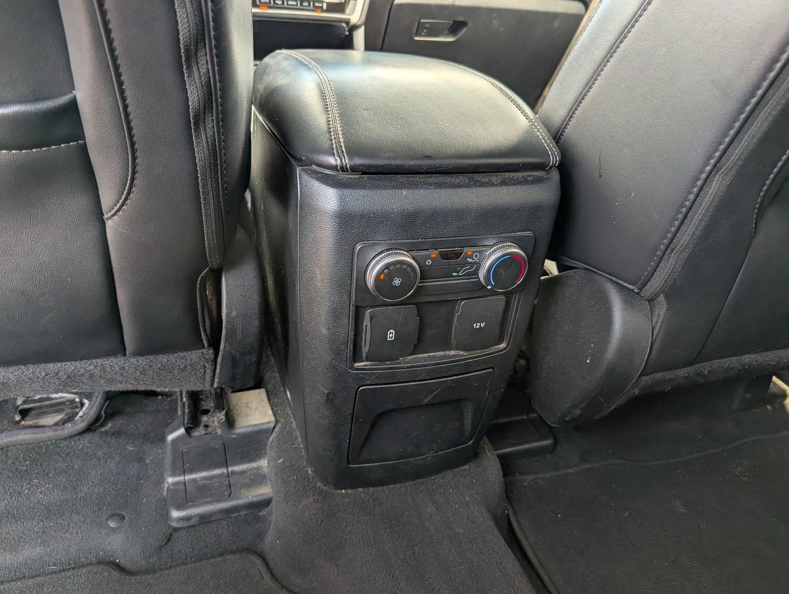 Used 2022 Agate Black Ford XLT image 30