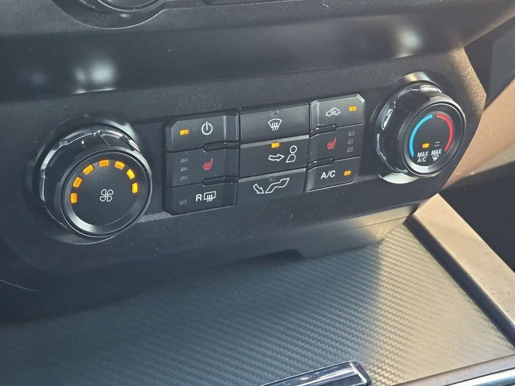 Used 2019 Gray Metallic Ford XLT image 20