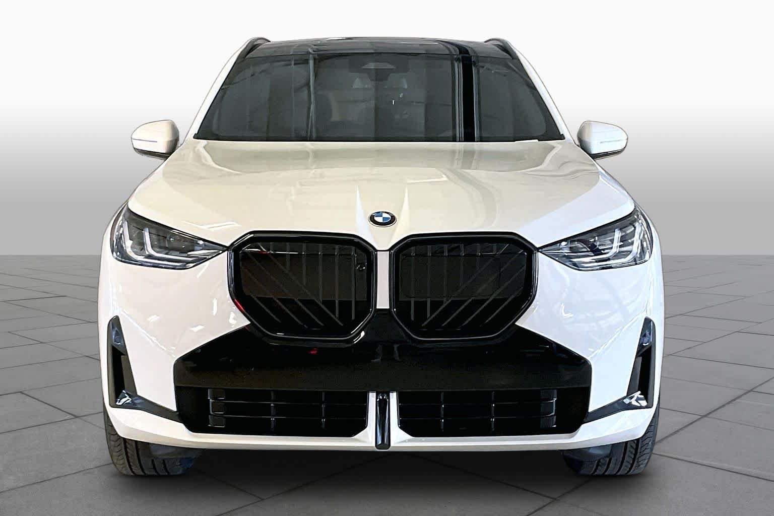 New 2026 Alpine White BMW 30 xDrive image 3