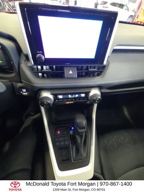 Used 2025 White Toyota XLE image 10