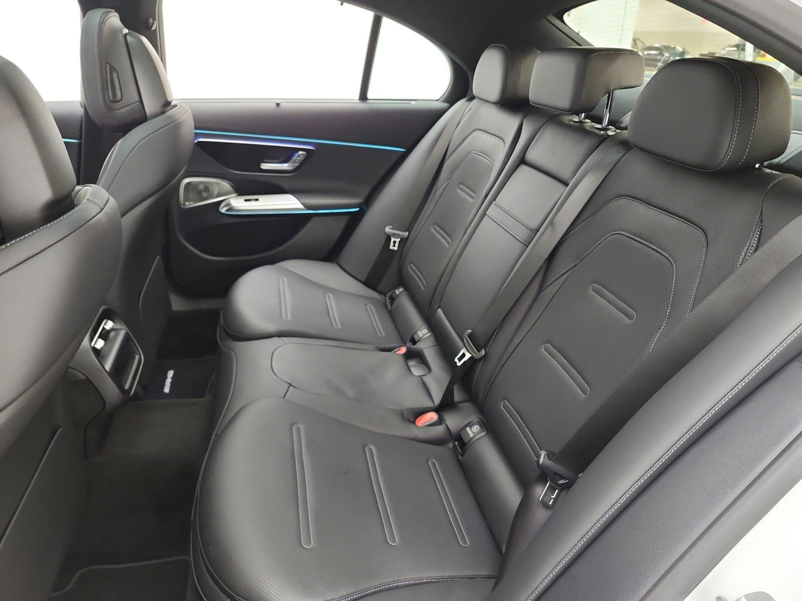 New 2026 MANUFAKTUR Moonlight White Magno Mercedes-Benz AMG® E 53 E 4MATIC+ Sedan image 11