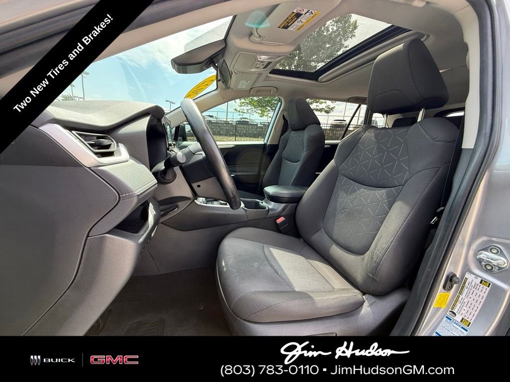 Used 2022 Silver Toyota XLE image 20