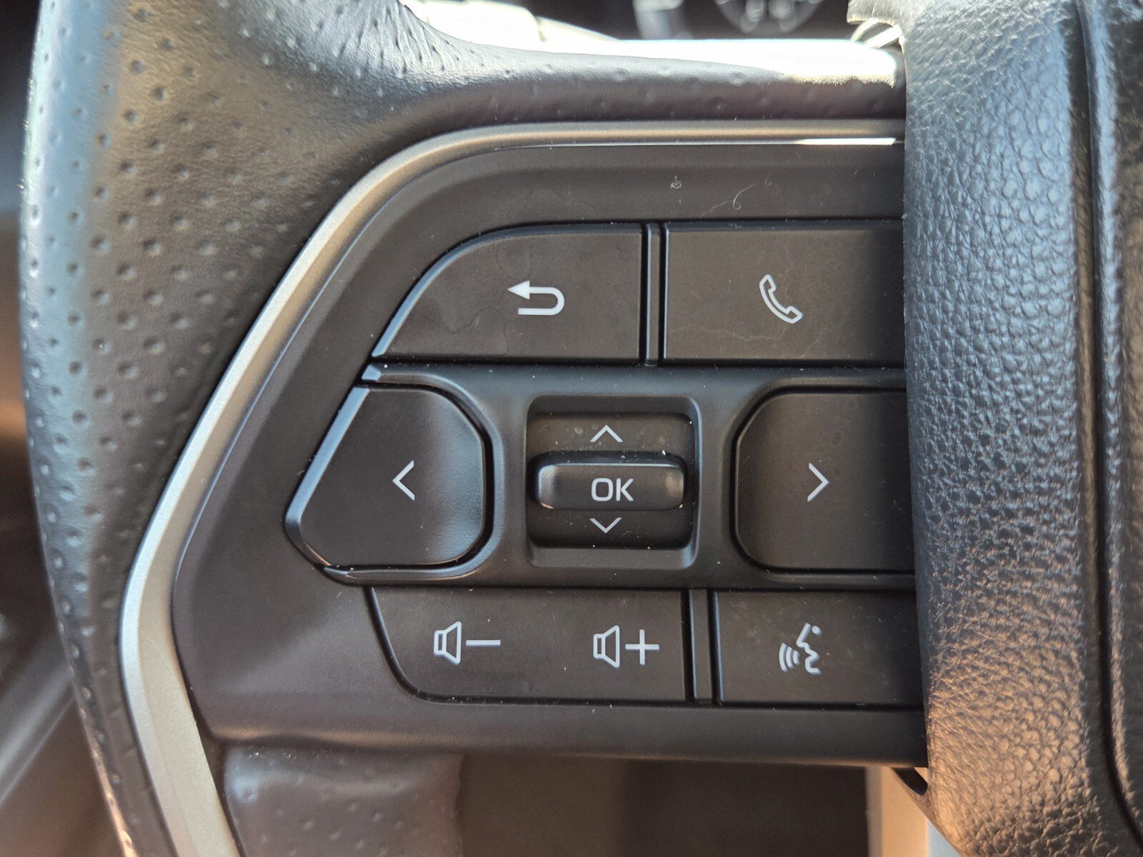 Used 2025 Wind Chill Pearl Toyota TRD Sport Premium image 22