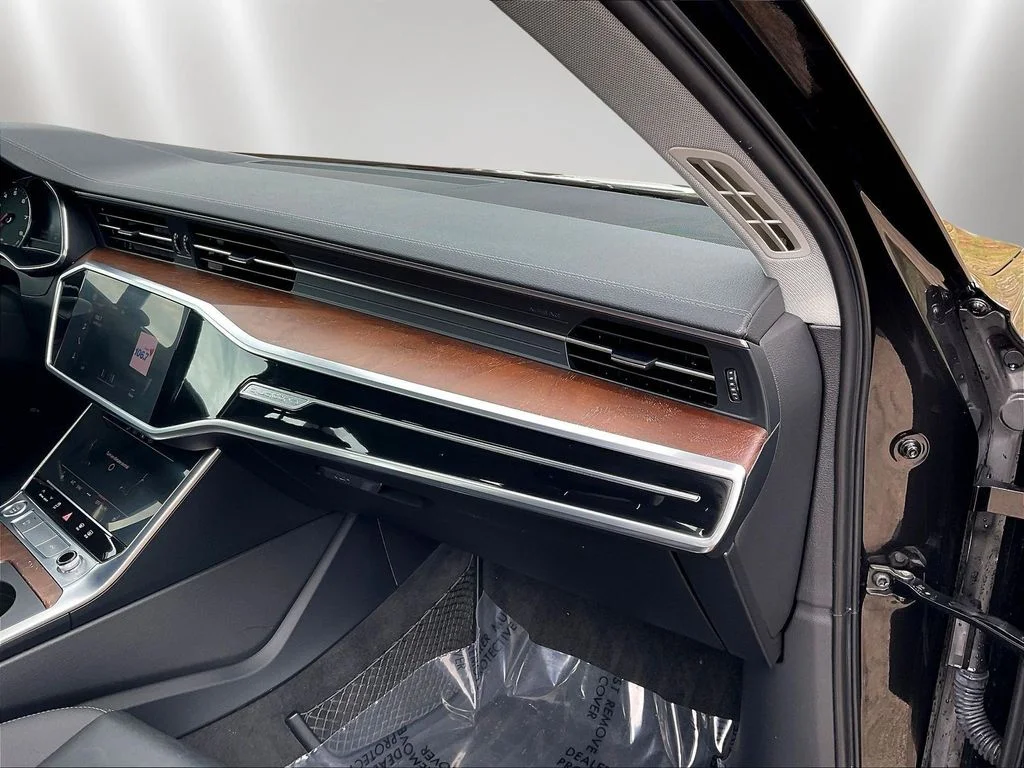 Used 2020 Brilliant Black Audi  image 26