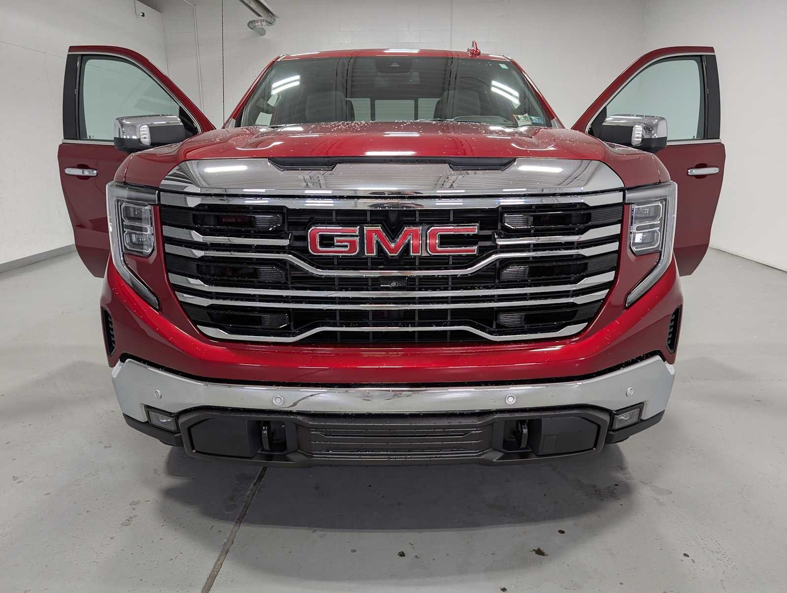 2022 GMC Sierra 1500 SLT - Photo 16