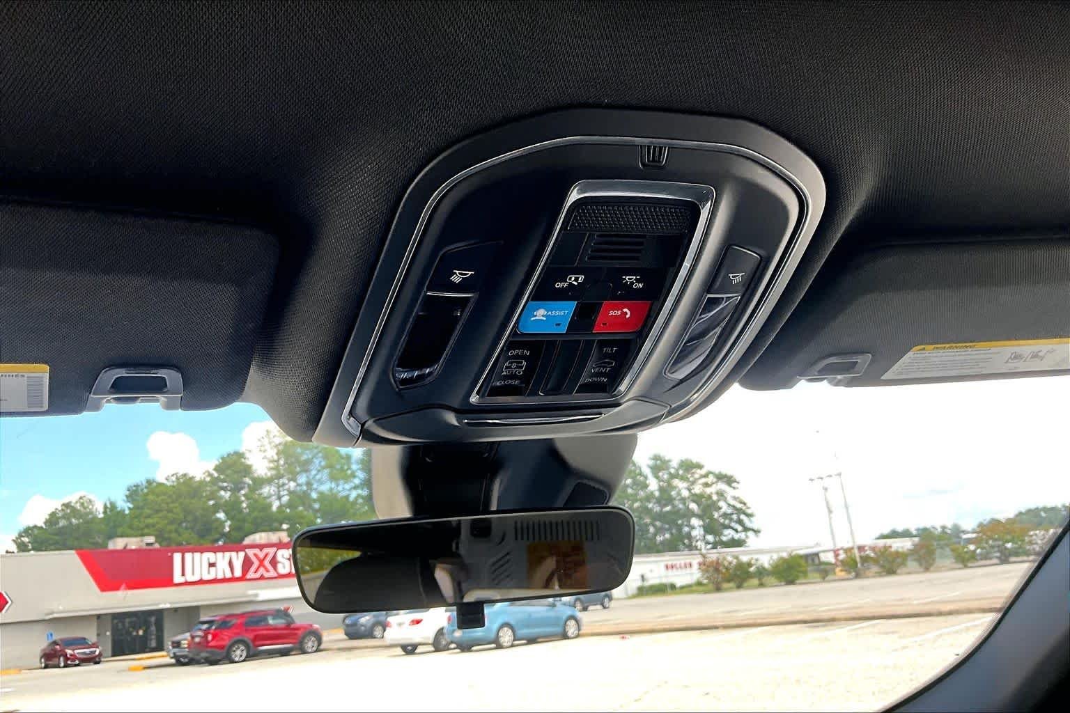 Used 2025 Bright White Clearcoat Jeep Laredo X image 36