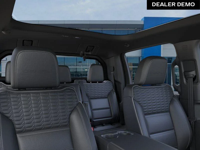 Used 2025  GMC Denali image 24