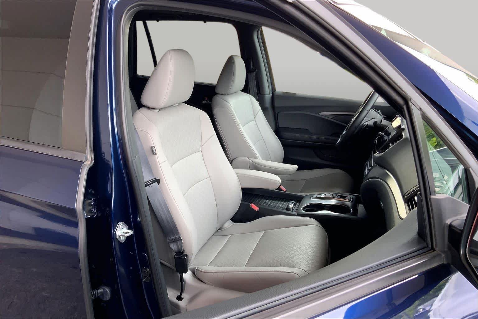 Used 2021 Obsidian Blue Pearl Honda EX-L image 9