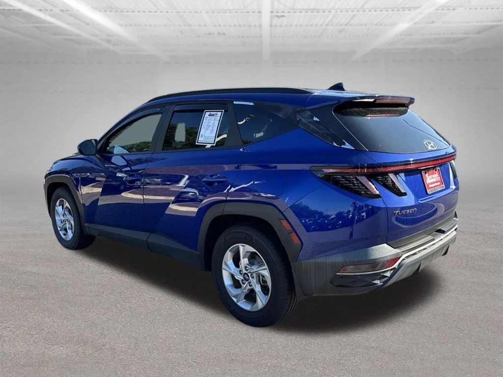 Used 2022 Blue Hyundai SEL image 4