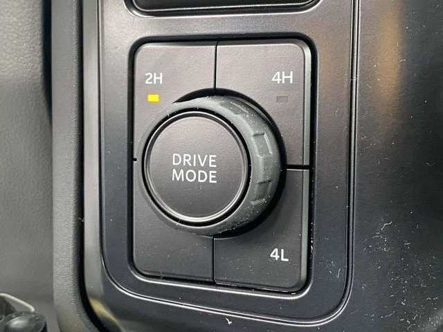 New 2026 Oxford White Ford F-350® XL image 19