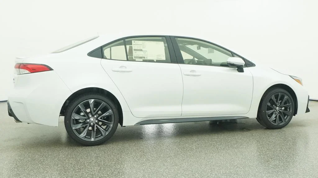 2026 Toyota Corolla SE - Photo 19