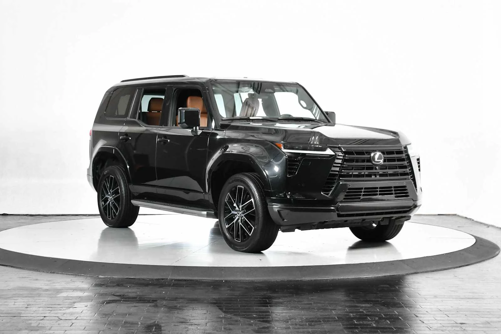 Certified Used 2024 CAVIAR Lexus Premium+ image 9
