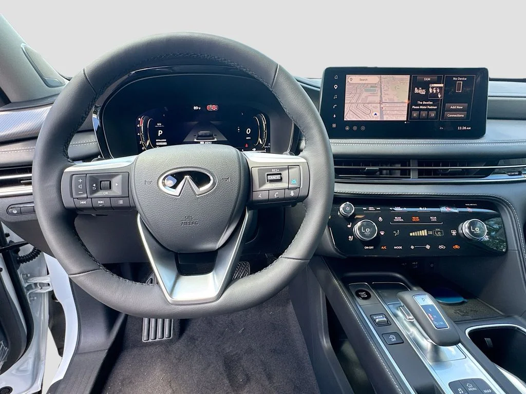 New 2027 RADIANT WHITE INFINITI Luxe FWD image 11