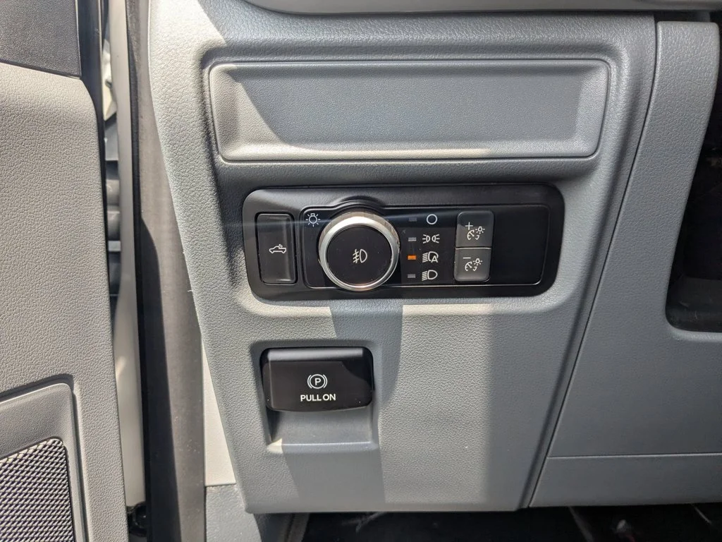 Used 2023  Ford XLT image 19
