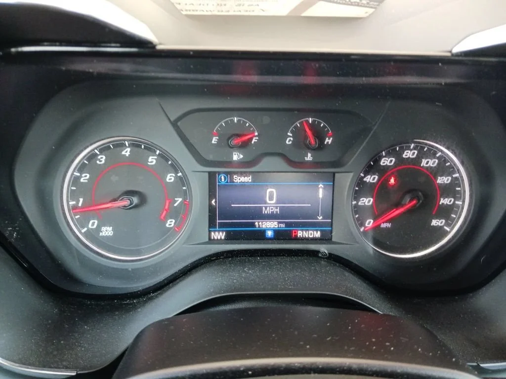 Used 2019 RED HOT Chevrolet 1LT image 18