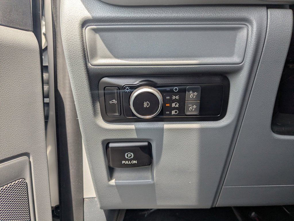 Used 2023  Ford XLT image 19