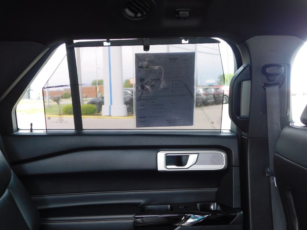 Used 2021 Silver Ford ST image 26