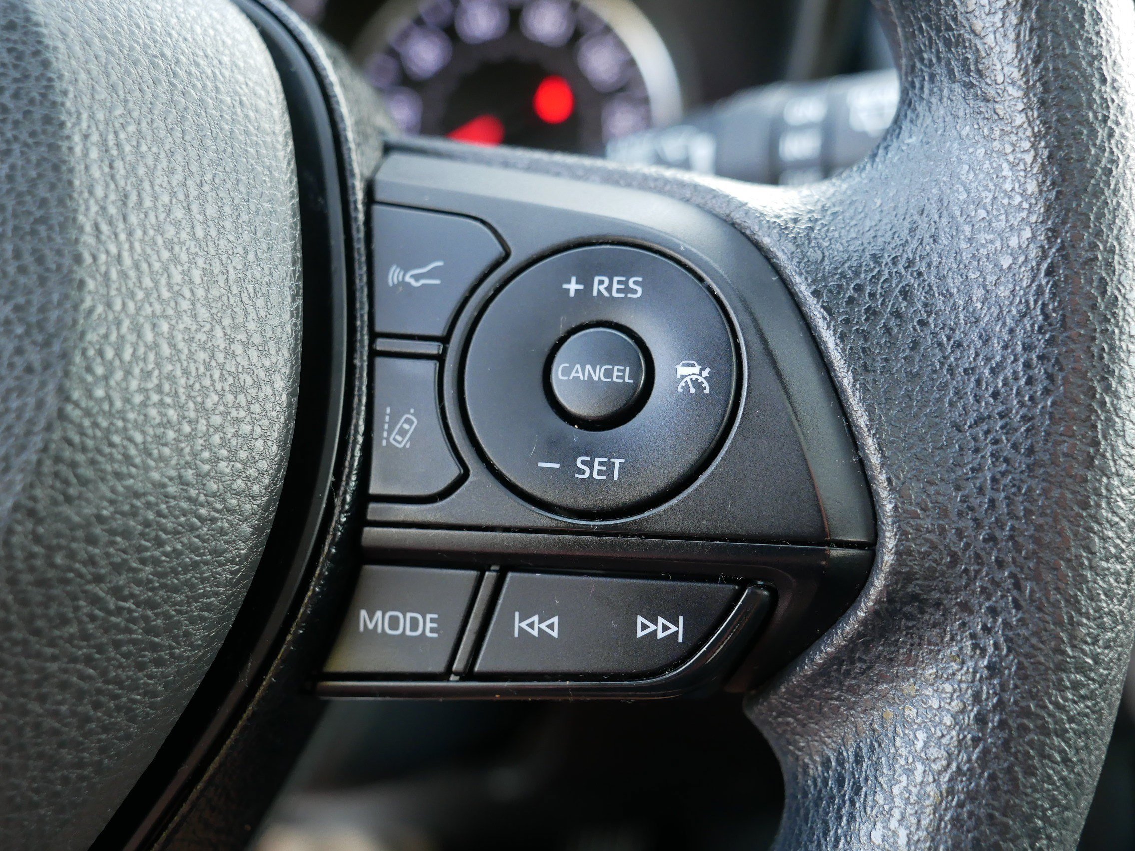Used 2019 Silver Sky Metallic Toyota XLE image 29
