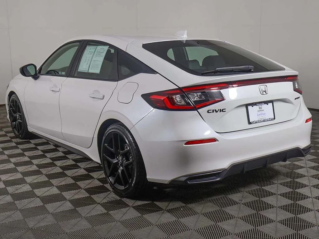 Certified Used 2026 Platinum White Pearl Honda Sport image 7