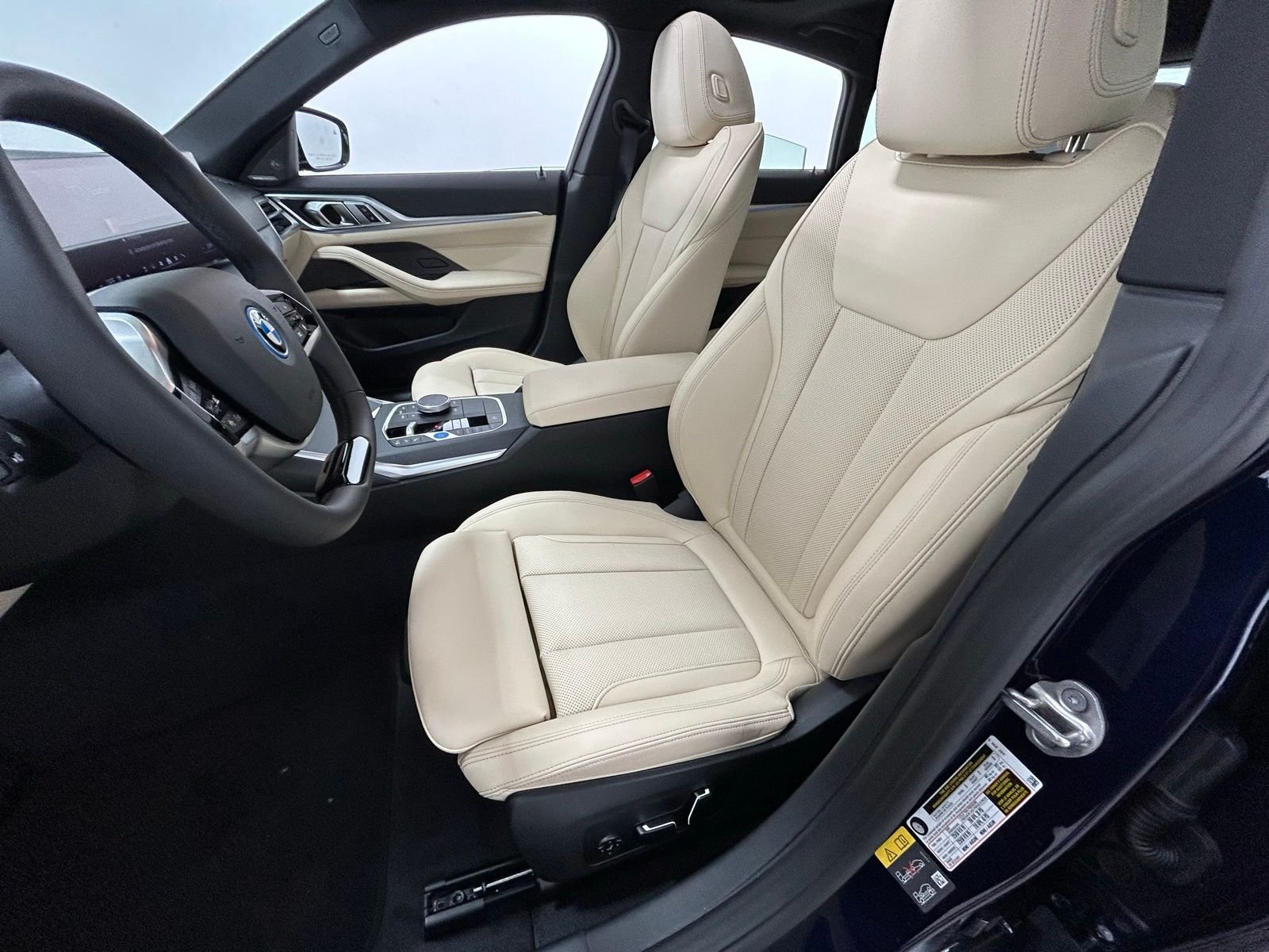 New 2026 Tanzanite Blue II Metallic BMW xDrive40 image 52