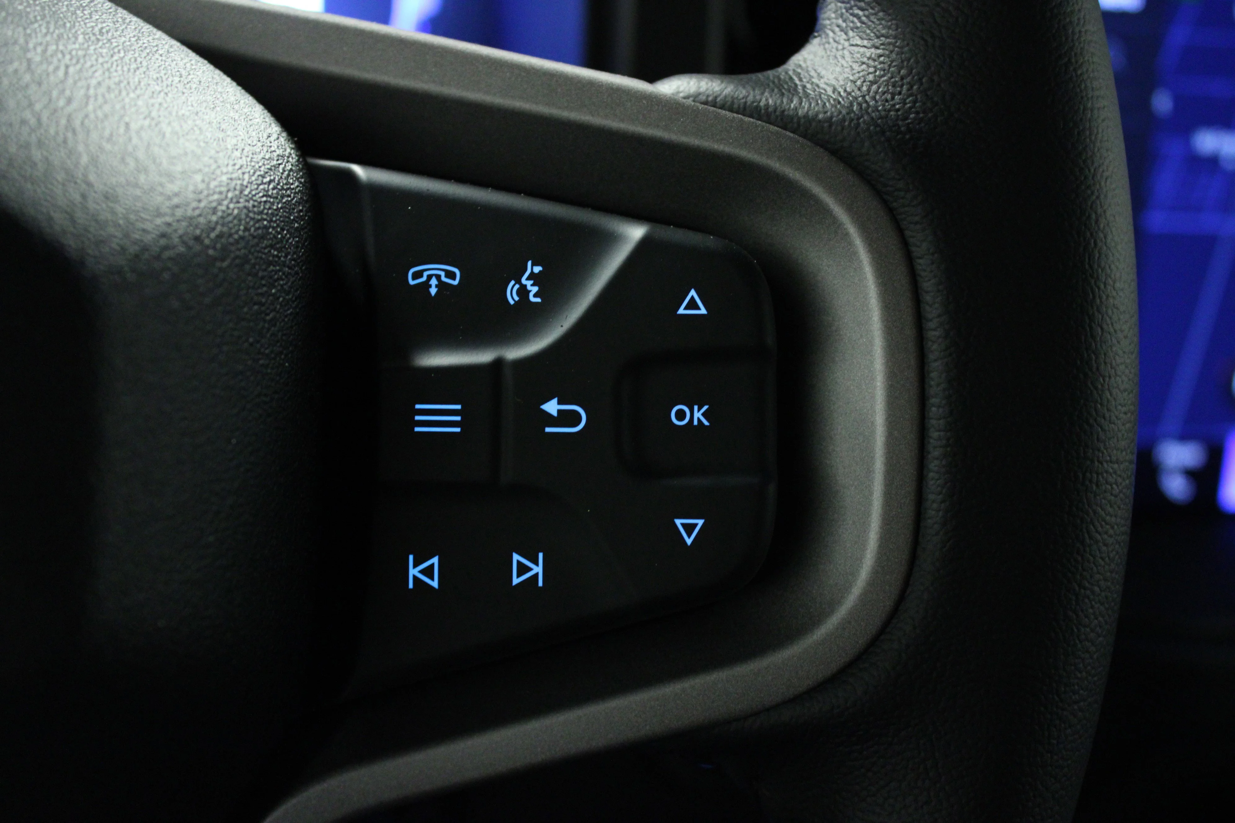 New 2026 Carbonized Gray Metallic Ford Big Bend® image 21
