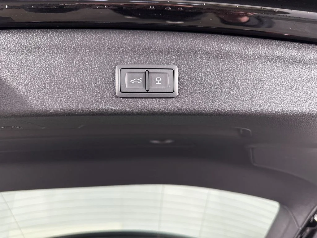 Used 2025 Black Audi Premium Plus image 11