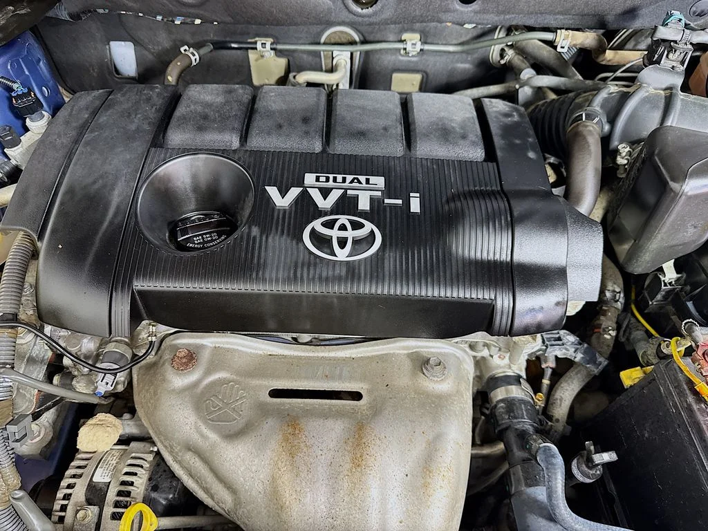Used 2010 Blue Toyota Base image 34