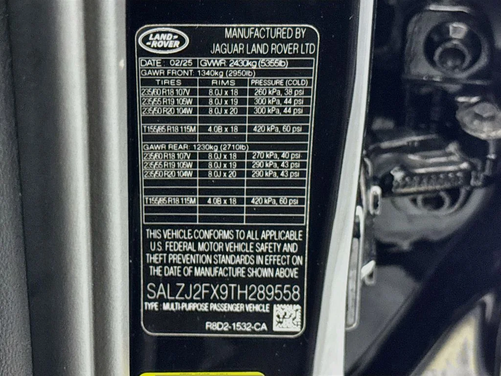 Used 2026 Black Land Rover Core S image 33