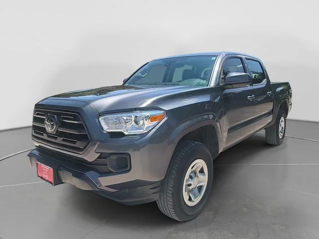 Used 2018 Gray Toyota SR image 8