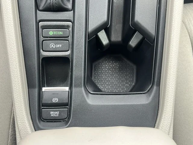 Used 2023  Honda LX image 22