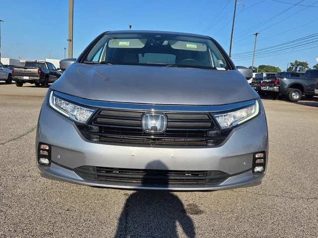 Used 2023  Honda Touring image 2
