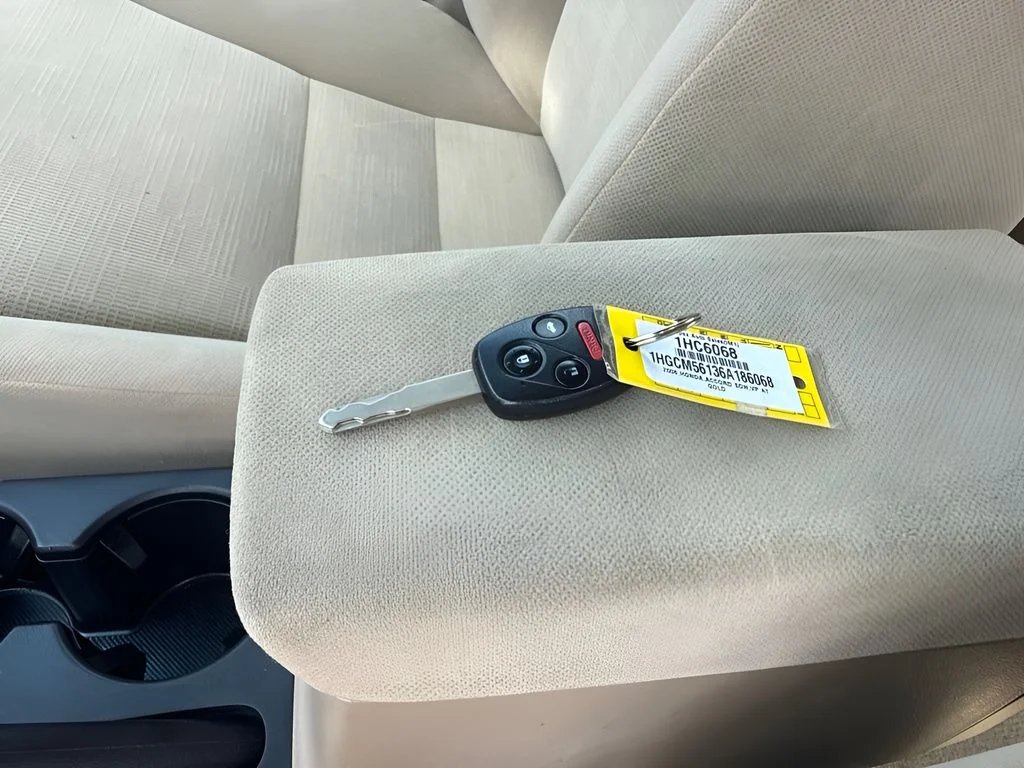 Used 2006 Gold Honda Value Package image 15