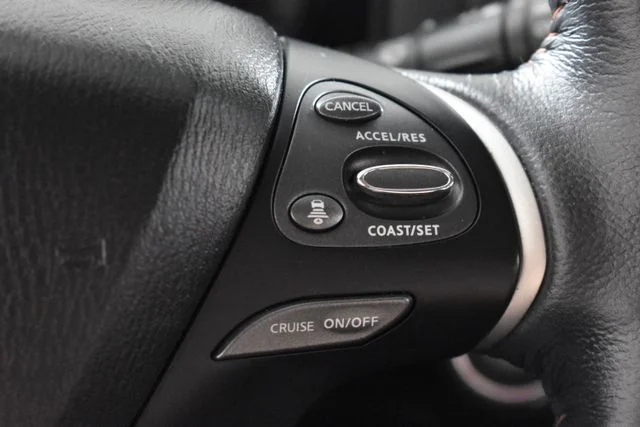 Used 2019 Silver Nissan SV image 23