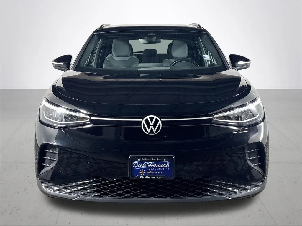 Used 2021 Black Volkswagen Pro image 3
