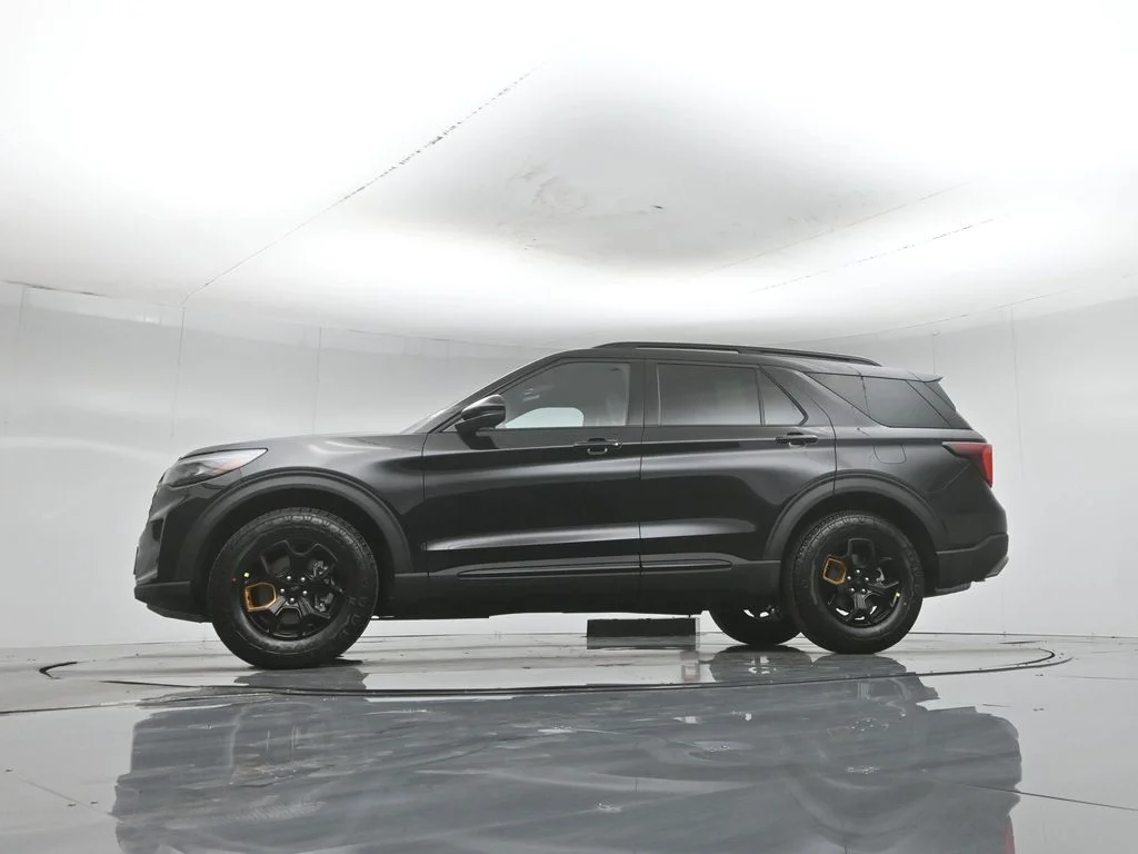 New 2026 Agate Black Metallic Ford Tremor image 52
