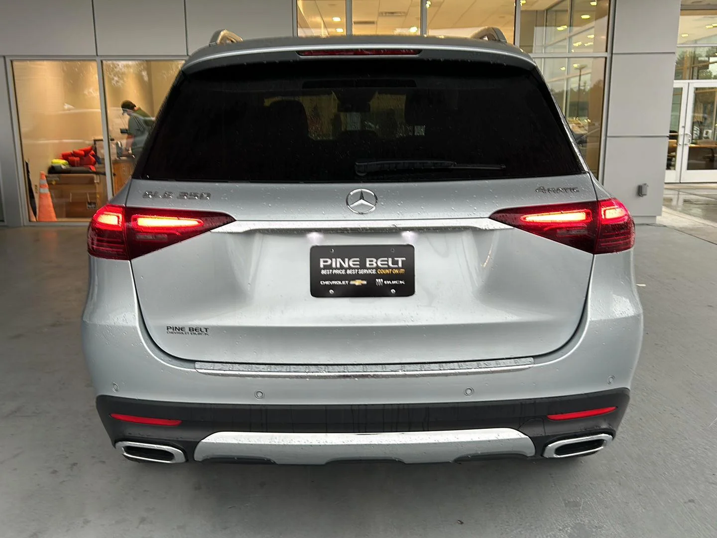 Used 2025 Silver Mercedes-Benz 4MATIC® image 7