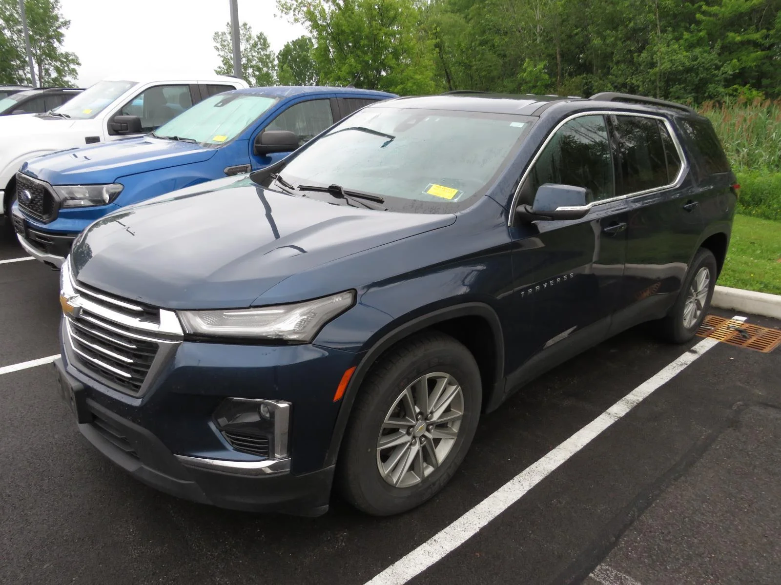 Used 2023 Northsky Blue Metallic Chevrolet LT Cloth image 6