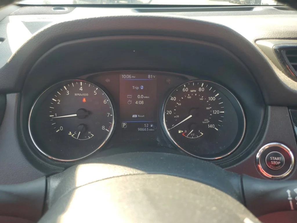 Used 2020 White Nissan SV image 20