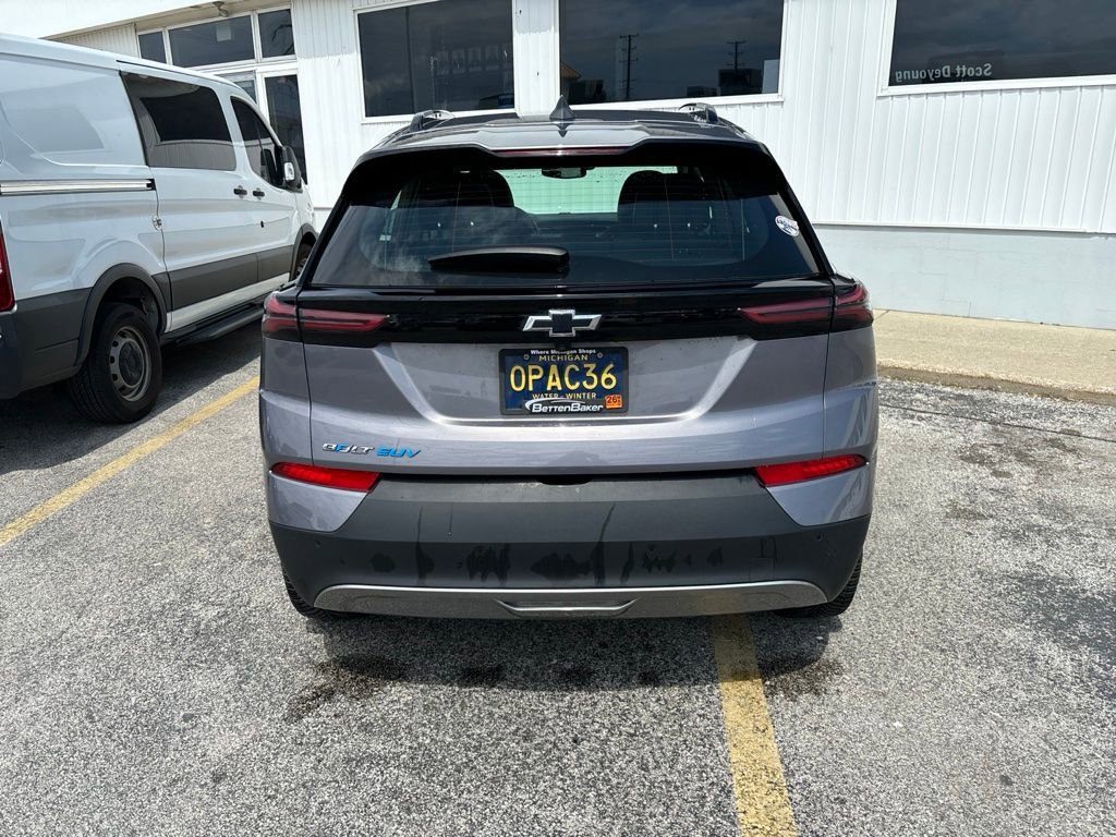 Used 2023 Chevrolet Bolt EUV LT with VIN 1G1FY6S05P4136039 for sale in Muskegon, MI
