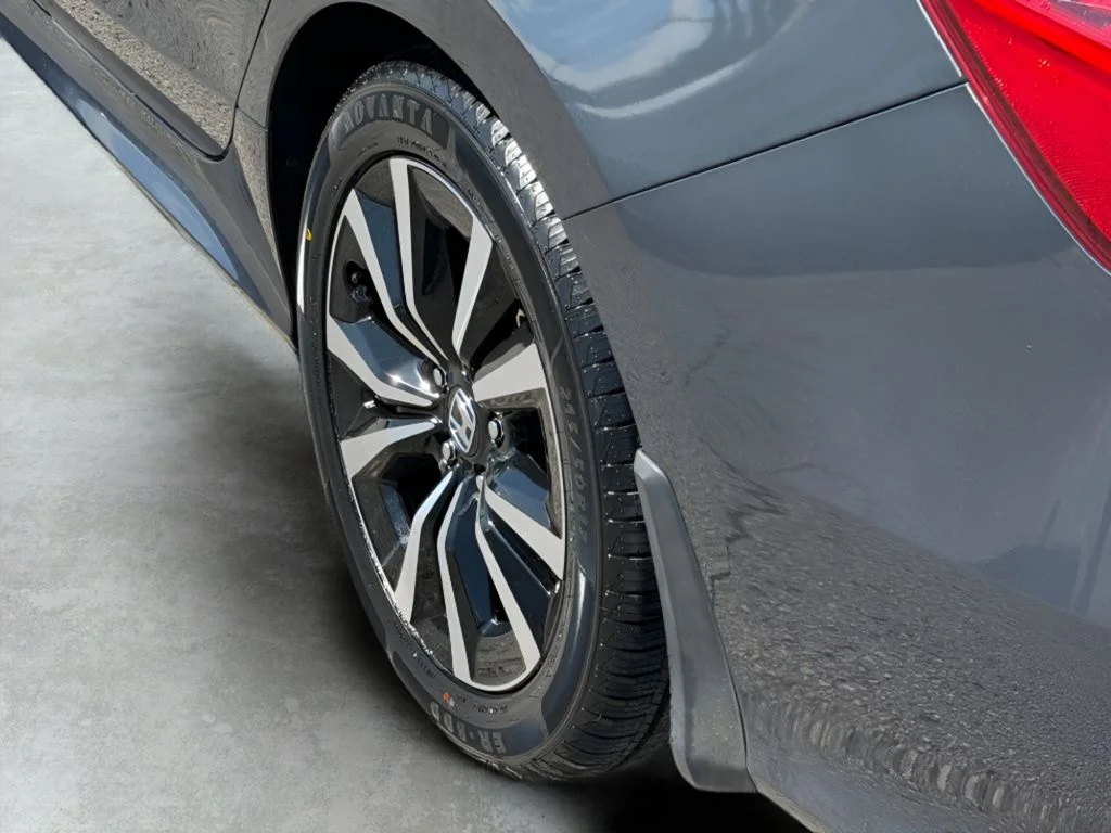 Used 2022  Honda EX image 7