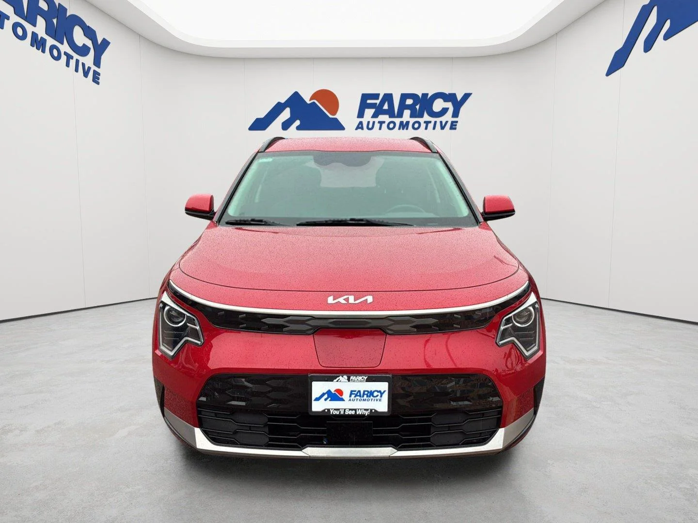 Used 2023 Runway Red Kia Wind image 12
