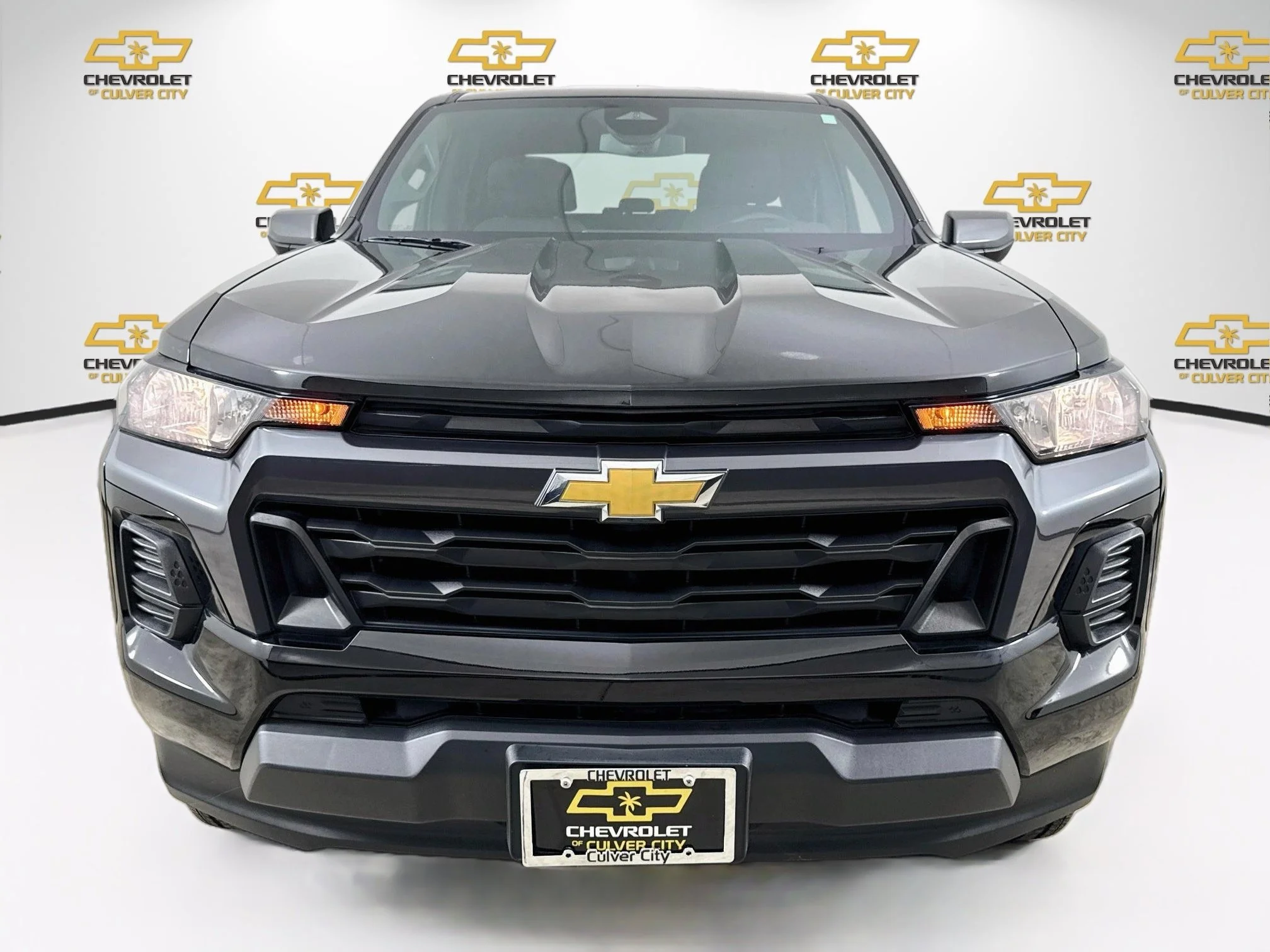 Used 2023 BLACK Chevrolet 2WD LT image 2