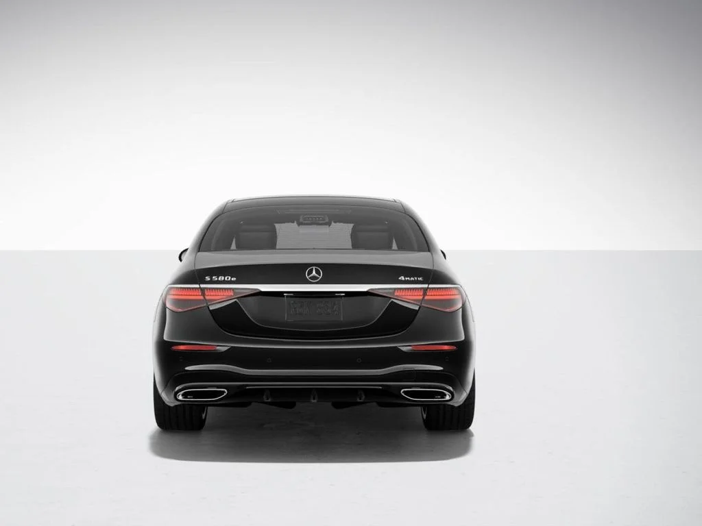 Used 2025 Black Mercedes-Benz S 580e image 25