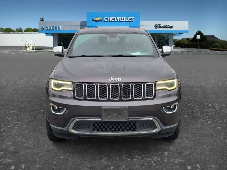 Used 2018 Granite Crystal Metallic Clearcoat Jeep Limited image 8