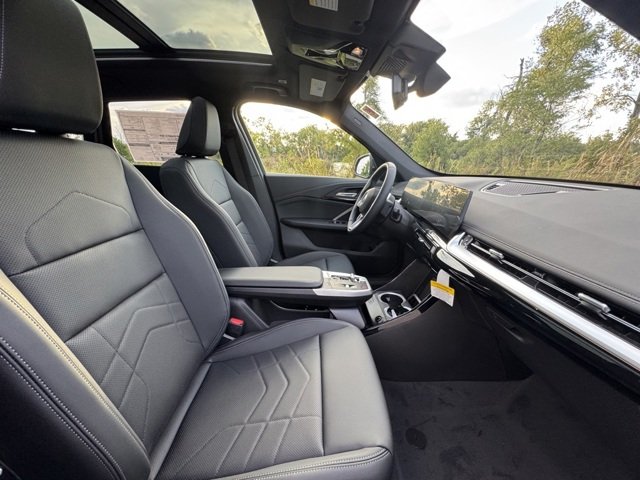 New 2026 Black Sapphire Metallic BMW xDrive28i image 27